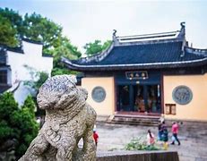 有谁知道刀塔传奇有多少个私服。有没有很变态的版本 刀塔传奇下载龙图