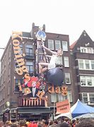 这种东西合法吗 我们公司随便甩个二维码出来 就要我们把个人信息