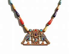 护身符的佩戴讲究你知道多少 你做对了吗