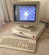 电脑玩什么系统玩传奇私服不卡