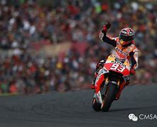 传奇世界2出来了，玩传世私服下载哪个客户端啊？