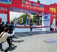 男子开《热血传奇》私服3年赚4800万 获刑5年罚2500万