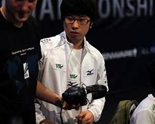 传奇归来国际版sf下载