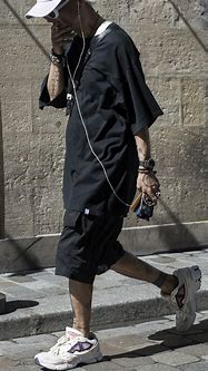 去哪可以找到传奇3的私服挂机外挂啊  怎么挂